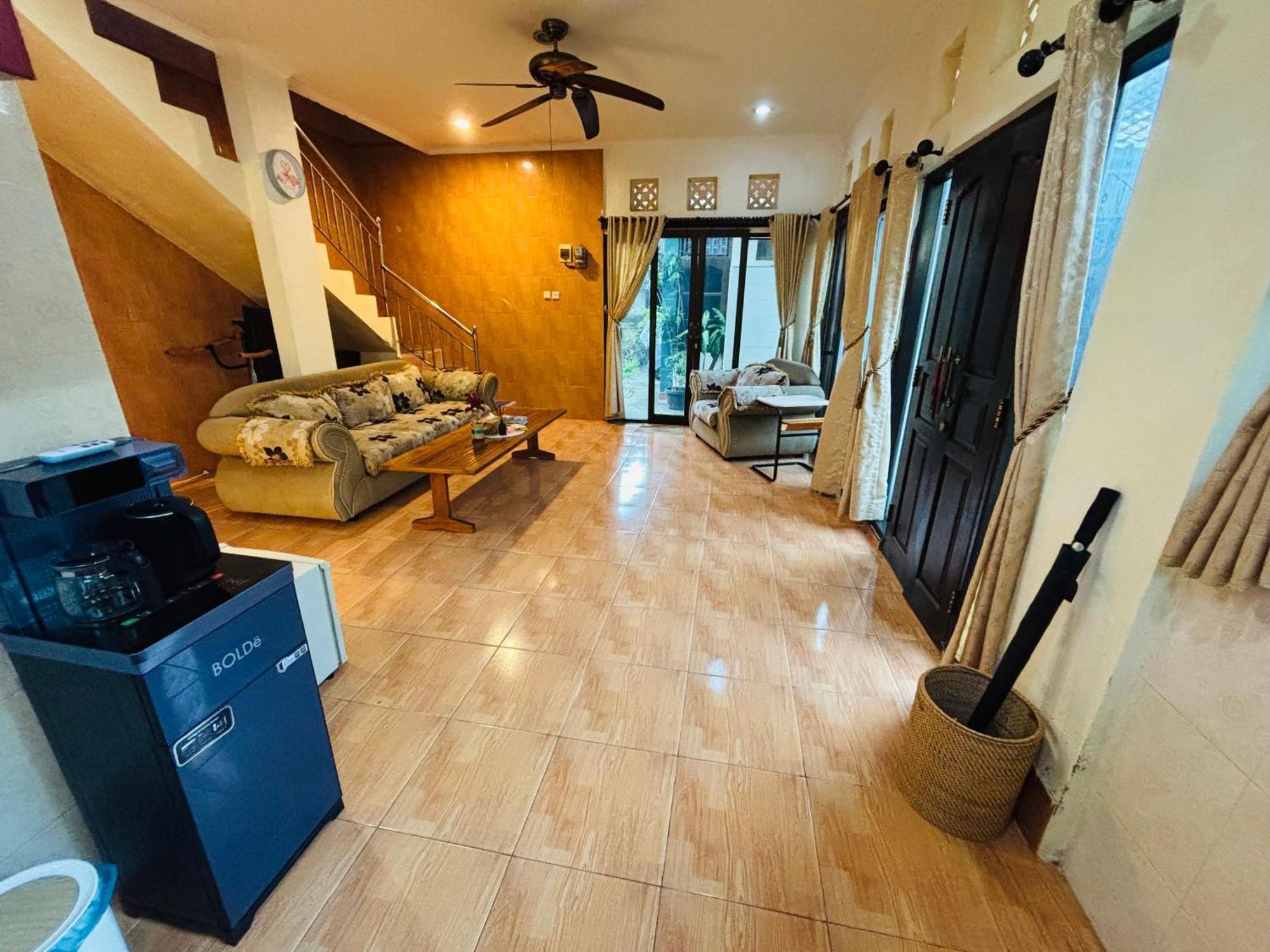 Pesanggaran Mama Mega Homestay מראה חיצוני תמונה