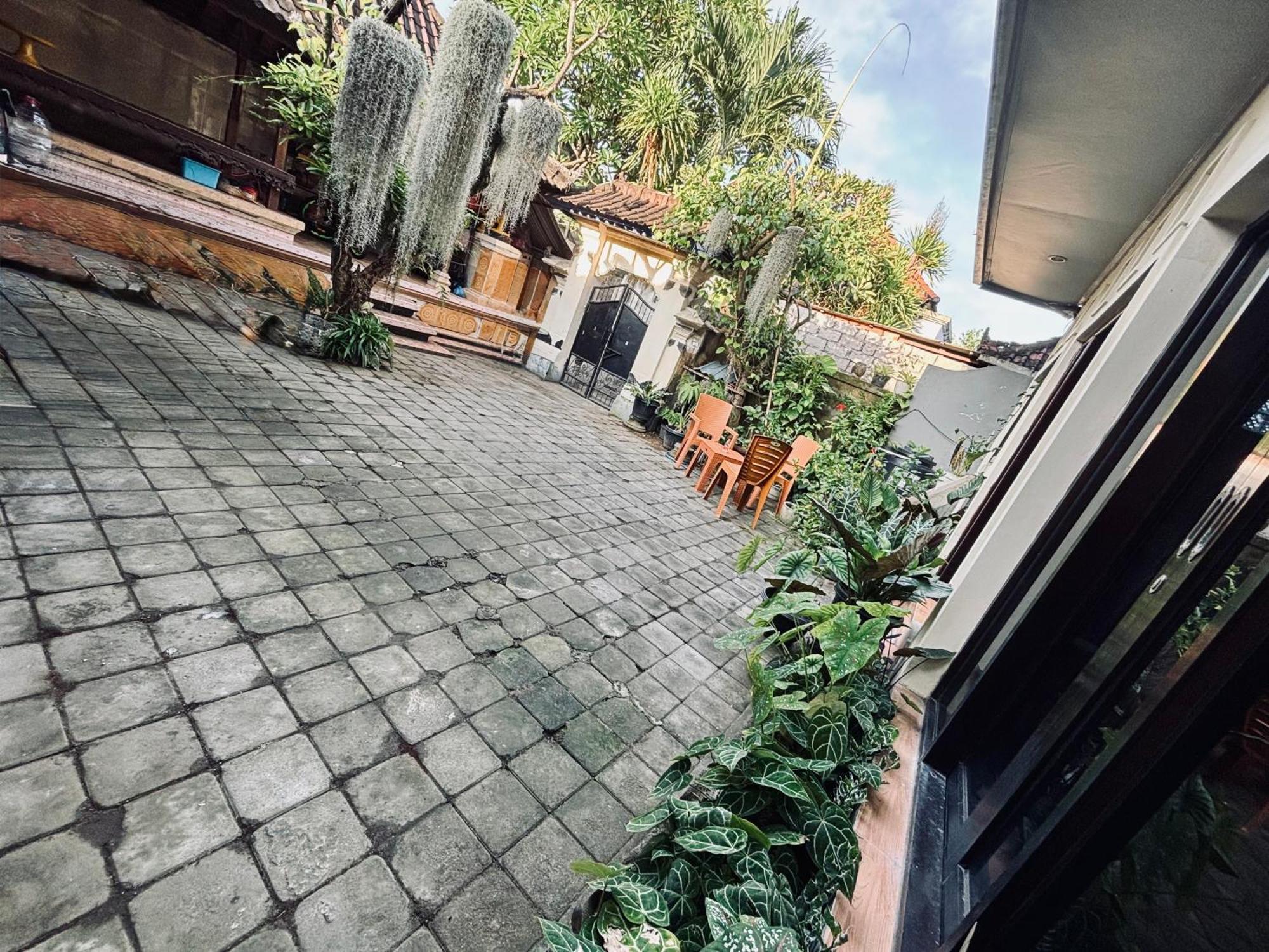Pesanggaran Mama Mega Homestay מראה חיצוני תמונה